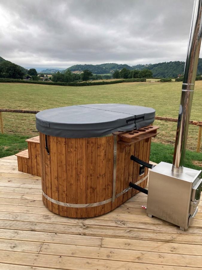 ホテル Delor - Bryntalch Glamping Pods モントゴメリー エクステリア 写真